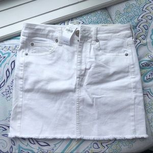 NWT White American Eagle Hi rise Mini Jean Skirt